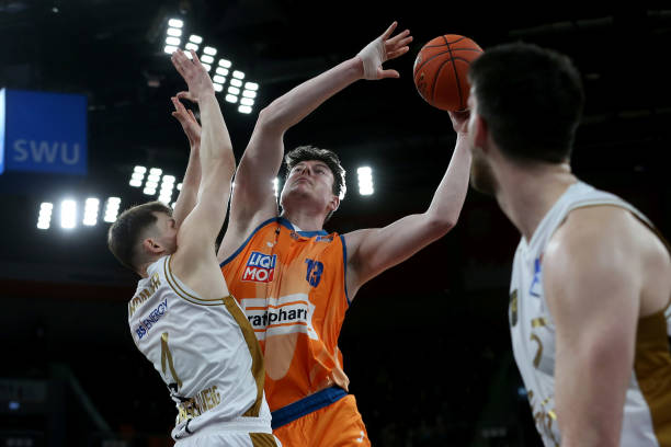 在关键时刻 在关键时刻